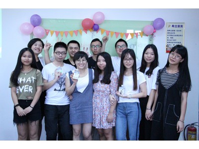 希立科技：員工生日會